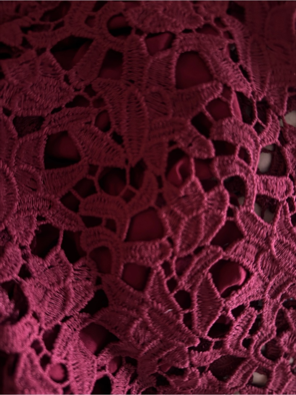 ASTR The Label Burgundy Floral Lace Midi Dress Size M Revolve Wedding Guest EUC - Picture 7 of 8